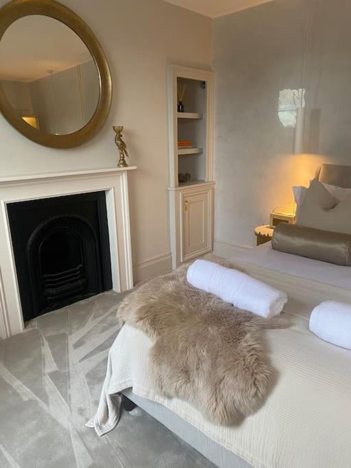 Luxury Georgian Apartment - 5 Minute Walk To Spa Bath Exteriér fotografie