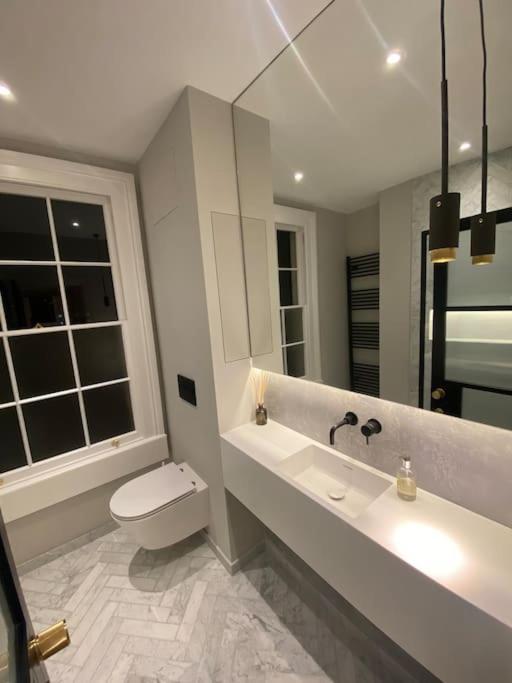 Luxury Georgian Apartment - 5 Minute Walk To Spa Bath Exteriér fotografie